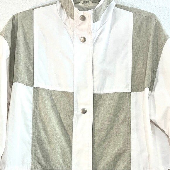 IZZI Outerwear Womens Beige and White Checkered Button Up Jacket Size Small - Picture 2 of 7